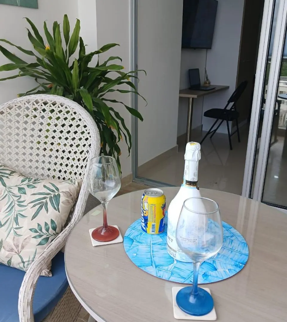 Carragena Beach Resort Aereopuerto A Un Minuto Kartagena 0*,